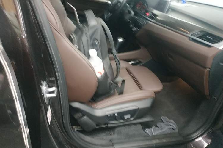 Used BMW X1 2018 sDrive18Li Luxury Model Right Front Seat