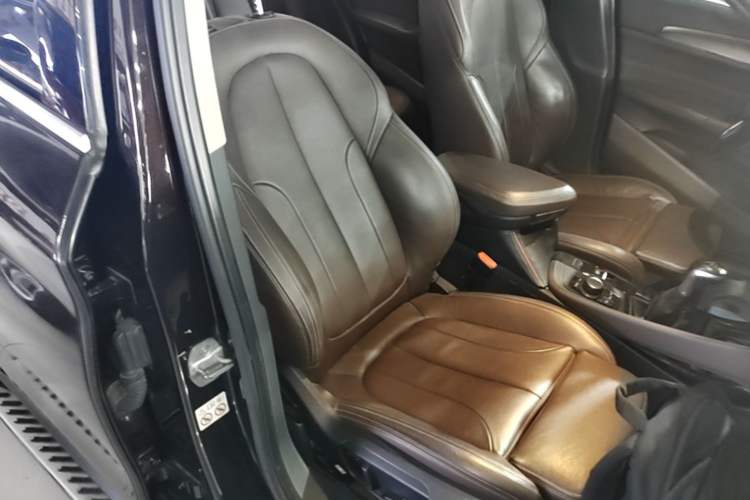 Used BMW X1 2018 sDrive18Li Luxury Model Right Front Seat