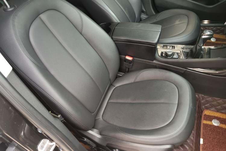 Used BMW X1 2018 sDrive20Li Leading Model Right Front Seat