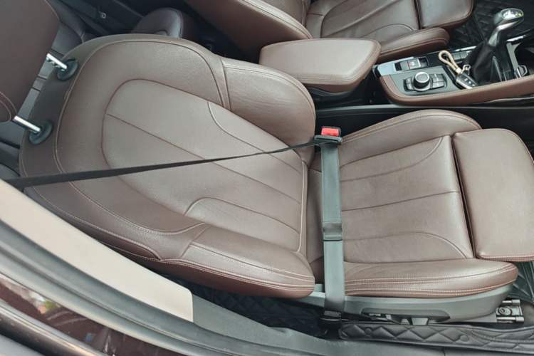 Used BMW X1 2018 sDrive18Li Luxury Model Right Front Seat