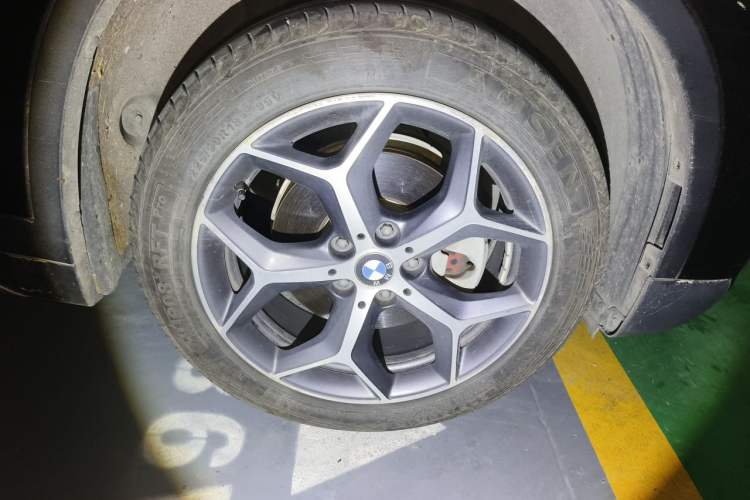 Used BMW X1 2018 sDrive18Li Luxury Model Right Front Wheel Hub