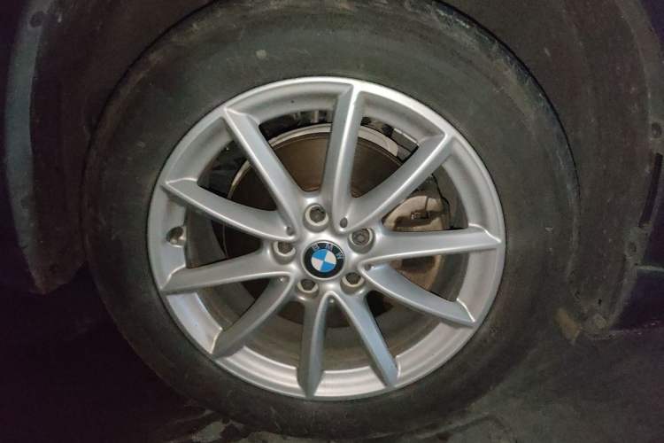 Used BMW X1 2018 sDrive18Li Fashion Model Right Front Wheel Hub