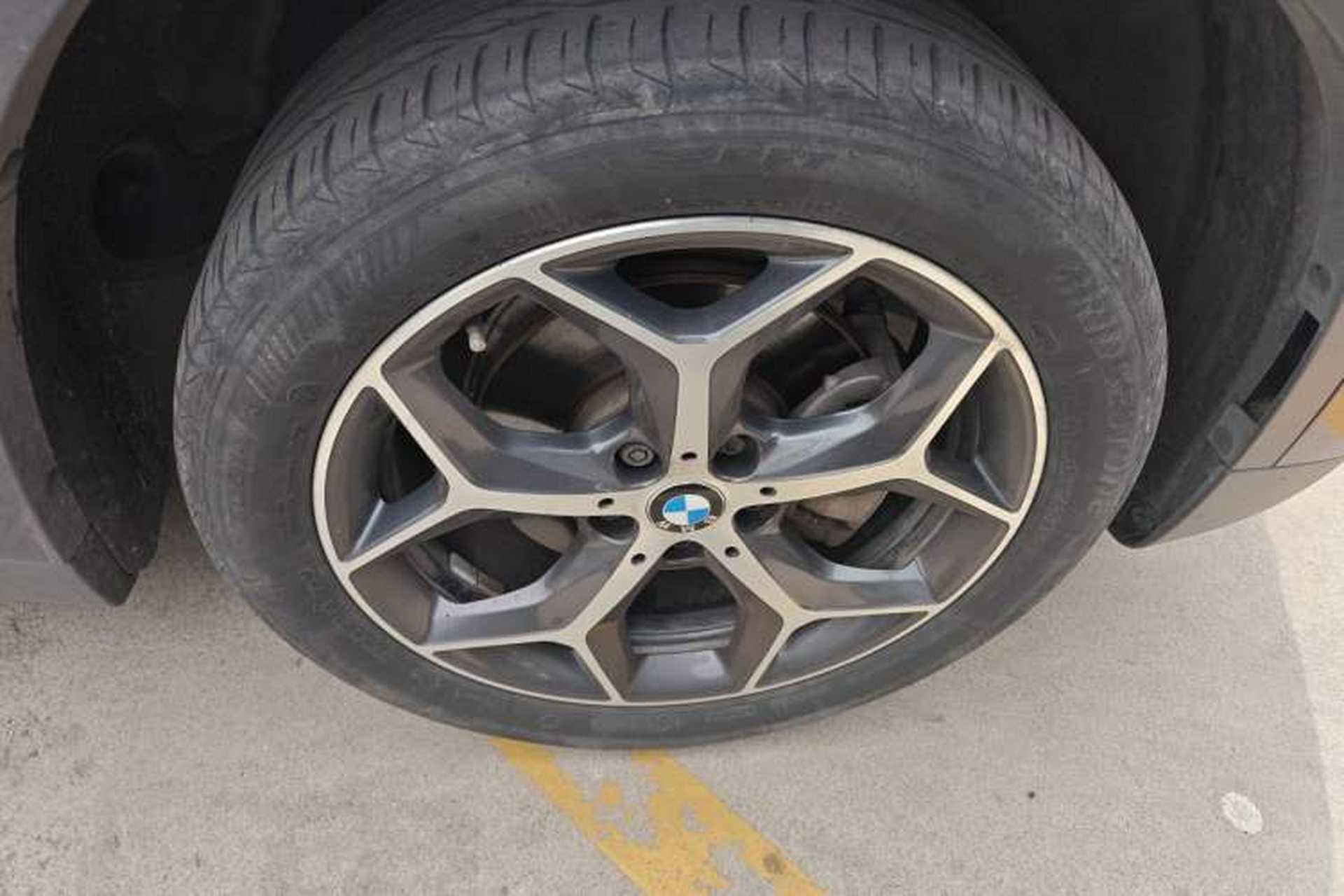 Used BMW X1 2018 sDrive18Li Luxury Model Right Front Wheel Hub