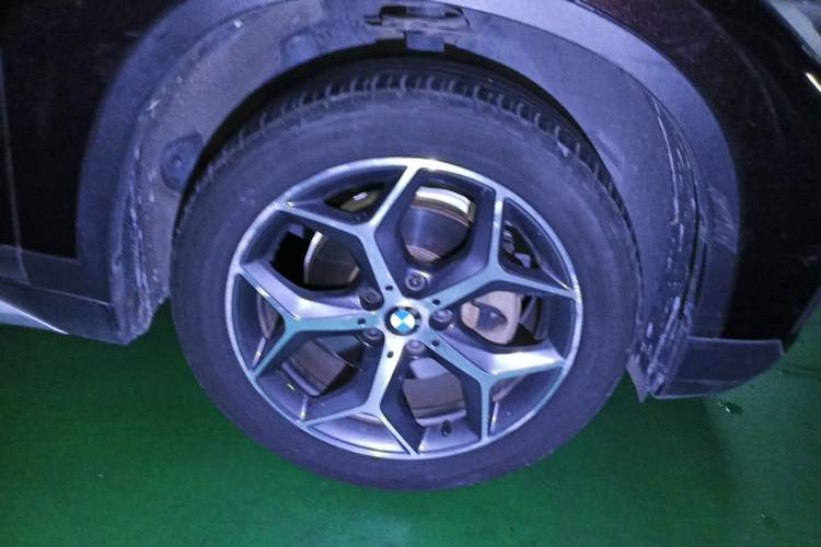 Used BMW X1 2018 sDrive18Li Luxury Model Right Front Wheel Hub