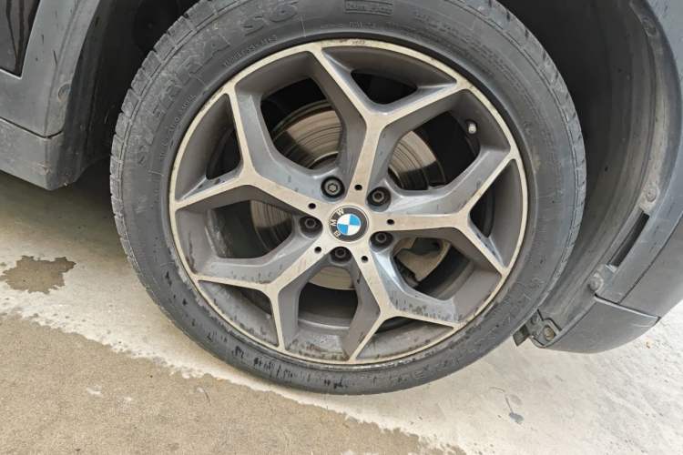 Used BMW X1 2018 sDrive18Li Luxury Model Right Front Wheel Hub