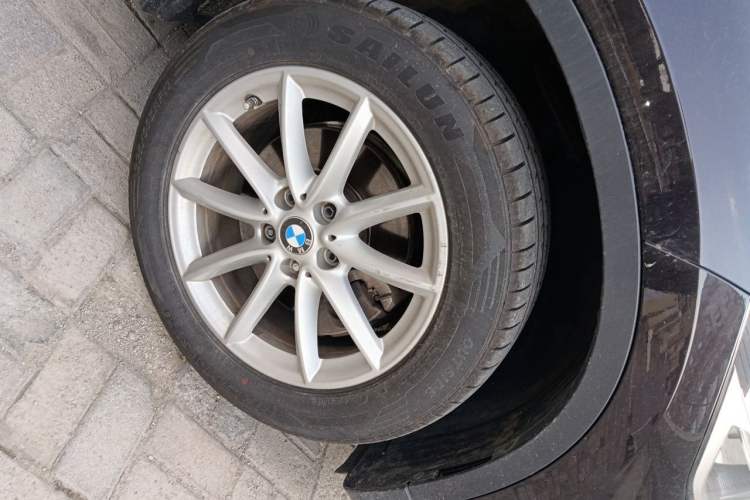 Used BMW X1 2018 sDrive18Li Fashion Model Right Front Wheel Hub