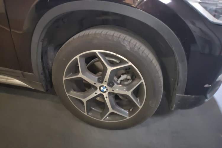 Used BMW X1 2018 sDrive18Li Luxury Model Right Front Wheel Hub