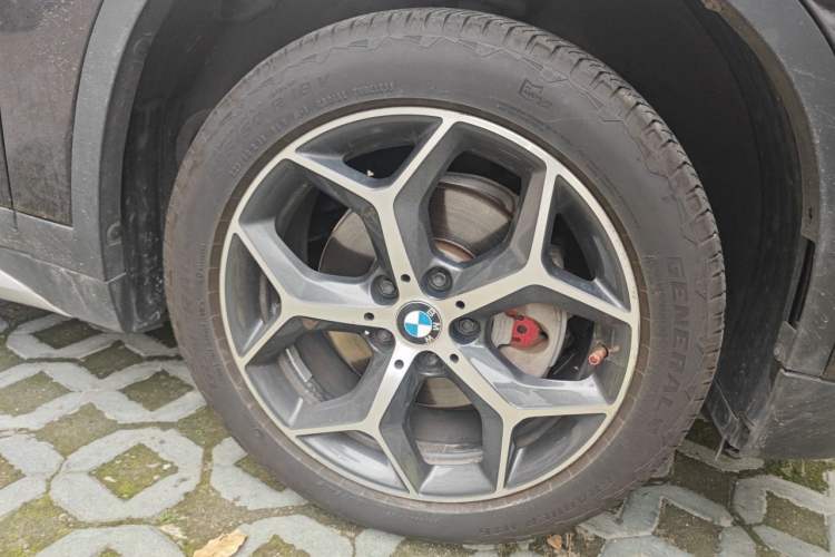 Used BMW X1 2018 sDrive18Li Luxury Model Right Front Wheel Hub