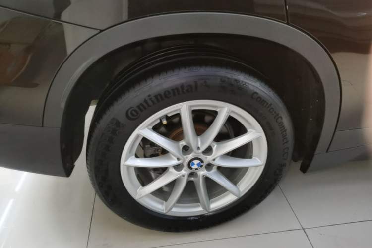 Used BMW X1 2018 sDrive18Li Fashion Model Right Rear Wheel Hub