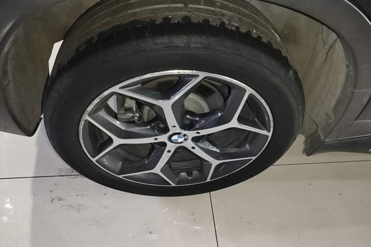 Used BMW X1 2018 sDrive18Li Luxury Model Right Rear Wheel Hub
