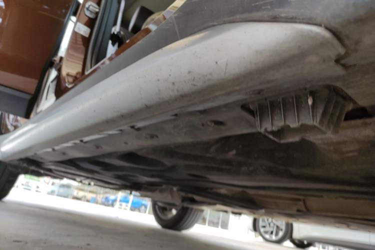 Used BMW X1 2018 sDrive18Li Luxury Model Right Side Sill