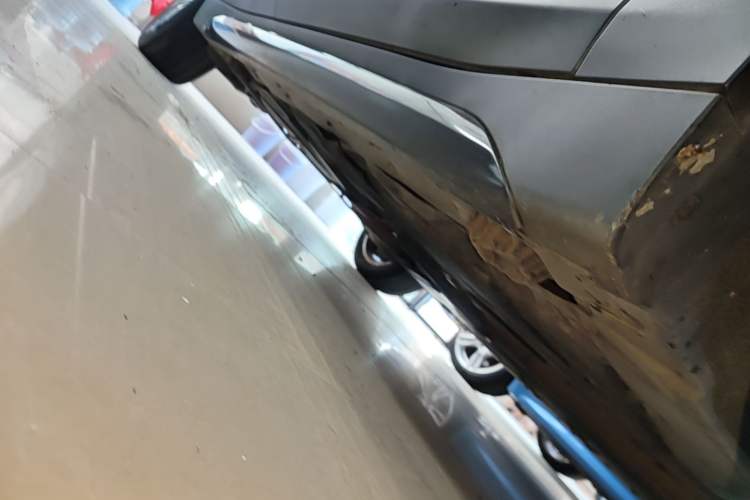 Used BMW X1 2018 sDrive18Li Luxury Model Right Side Sill