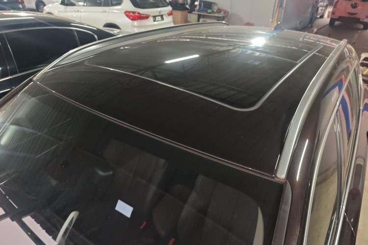Used BMW X1 2018 sDrive18Li Luxury Model Roof