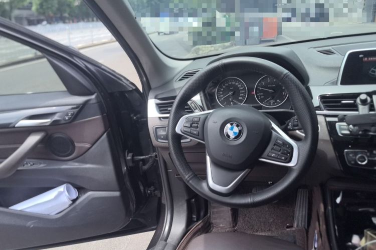Used BMW X1 2018 xDrive20Li Luxury Edition Steering Wheel