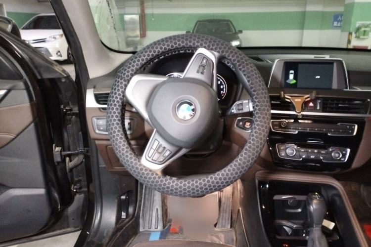 Used BMW X1 2018 sDrive18Li Luxury Model Steering Wheel