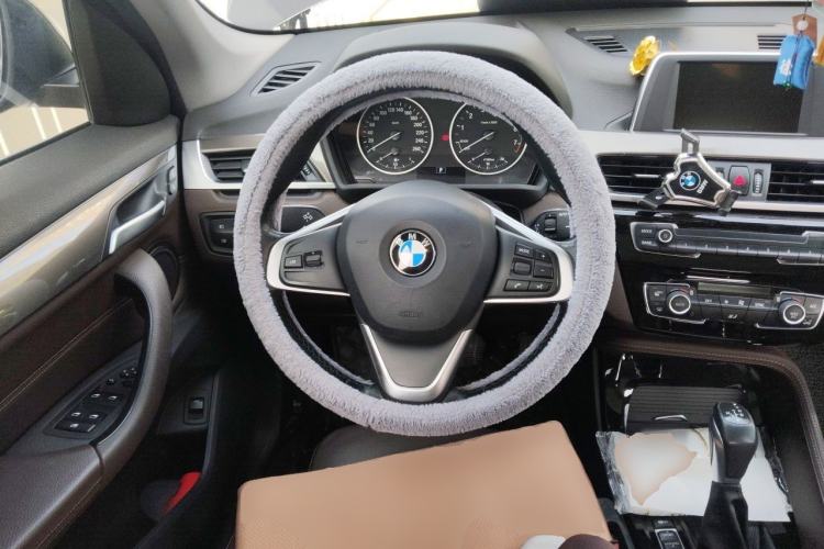 Used BMW X1 2018 sDrive18Li Luxury Model Steering Wheel