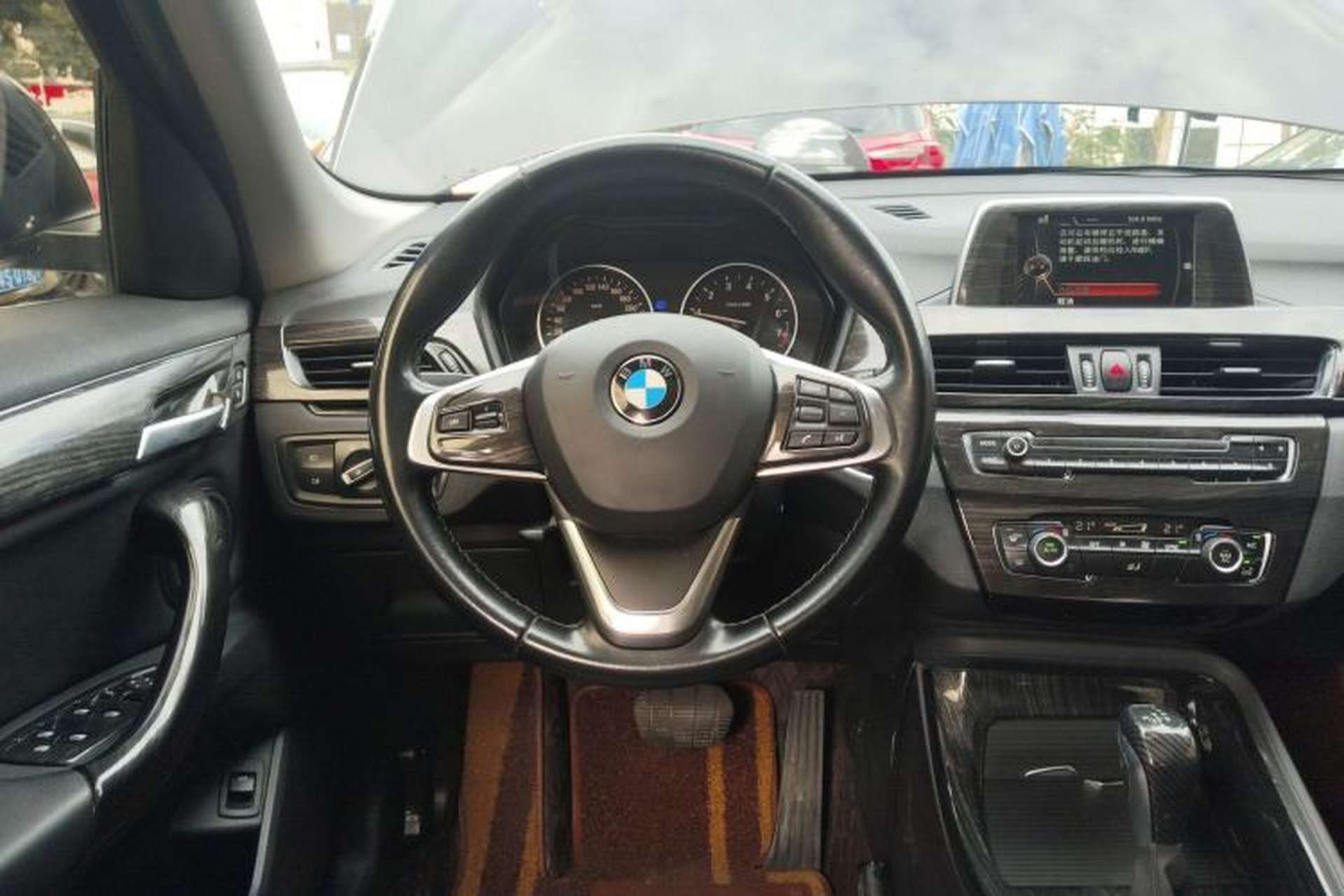 Used BMW X1 2018 sDrive20Li Leading Model Steering Wheel