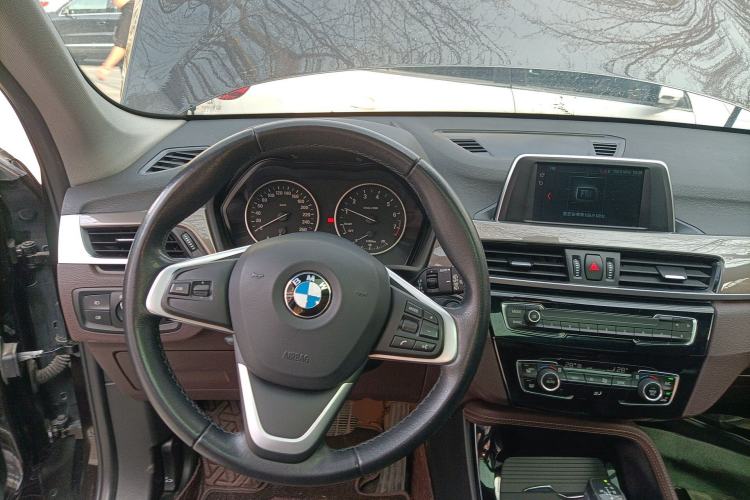 Used BMW X1 2018 sDrive18Li Luxury Model Steering Wheel