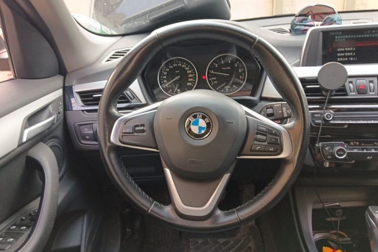 Used BMW X1 2018 sDrive18Li Fashion Model Steering Wheel