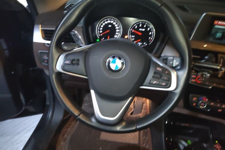 Used BMW X1 2018 sDrive18Li Luxury Model Steering Wheel