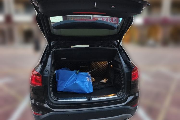 Used BMW X1 2018 xDrive20Li Luxury Edition Trunk
