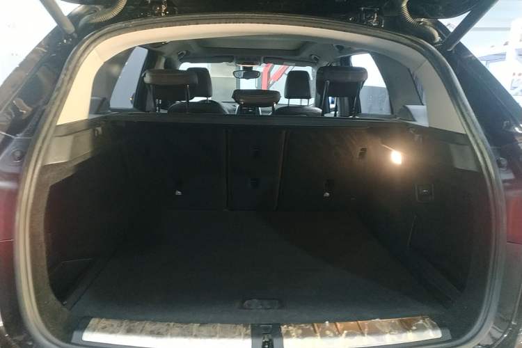 Used BMW X1 2018 sDrive18Li Luxury Model Trunk