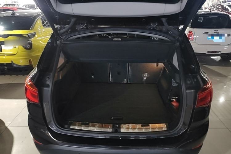 Used BMW X1 2018 sDrive18Li Luxury Model Trunk