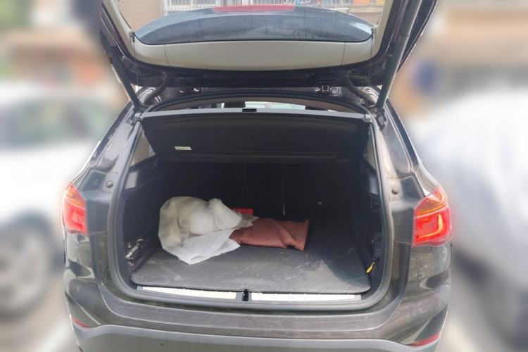 Used BMW X1 2018 sDrive18Li Luxury Model Trunk