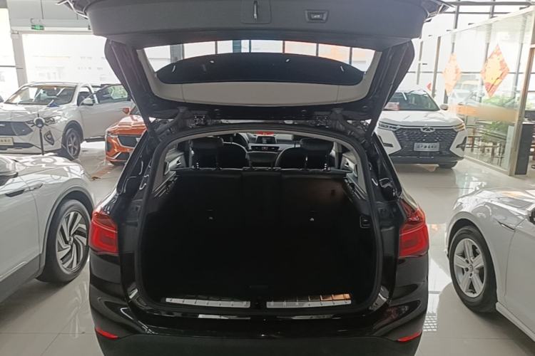 Used BMW X1 2018 sDrive20Li Leading Model Trunk