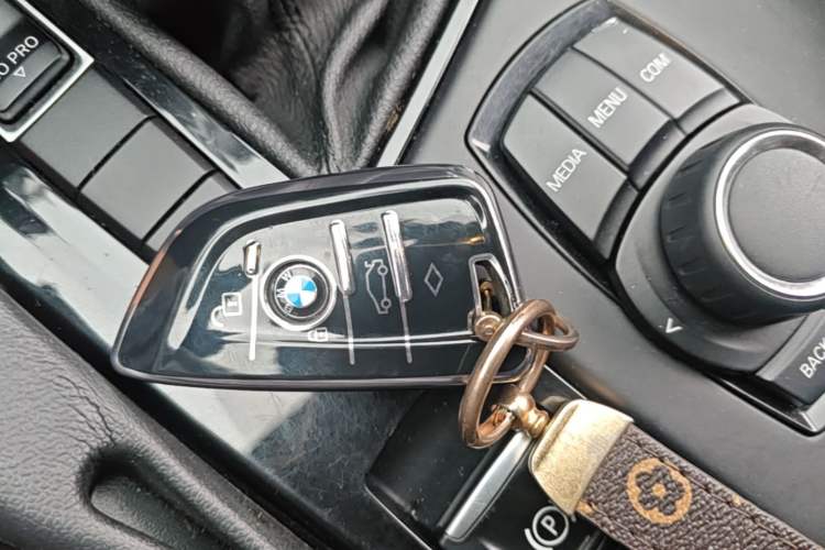 Used BMW X1 2018 sDrive18Li Luxury Model Vehicle Key