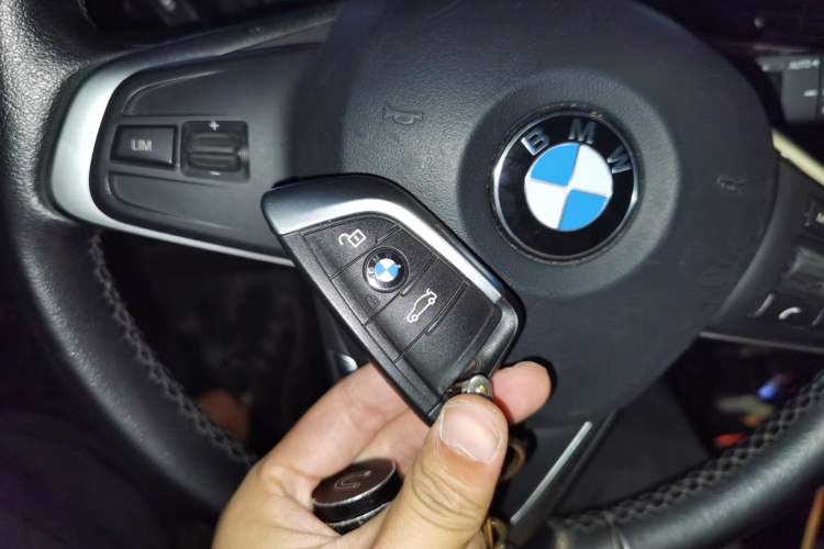 Used BMW X1 2018 xDrive20Li Luxury Edition Vehicle Key