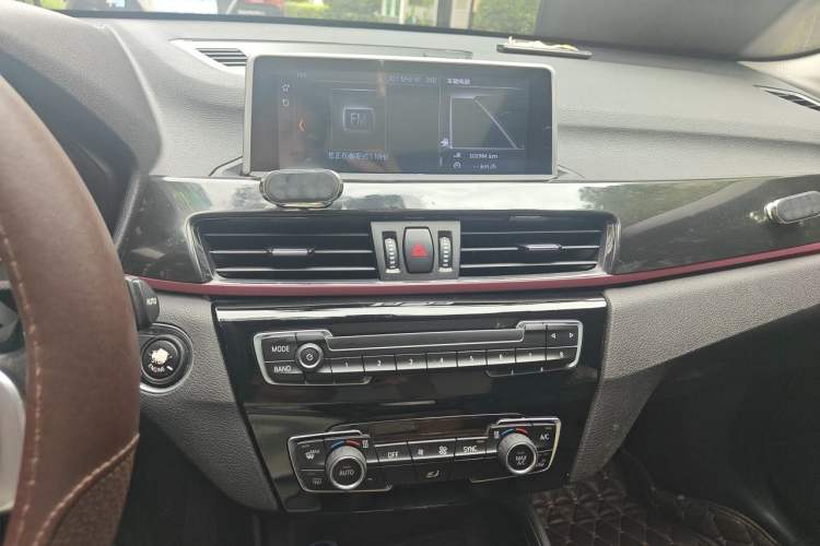 Used BMW X1 2018 sDrive18Li Fashion Model Audio And AC Panel
