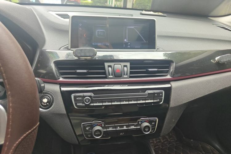 Used BMW X1 2018 sDrive18Li Fashion Model Audio And AC Panel