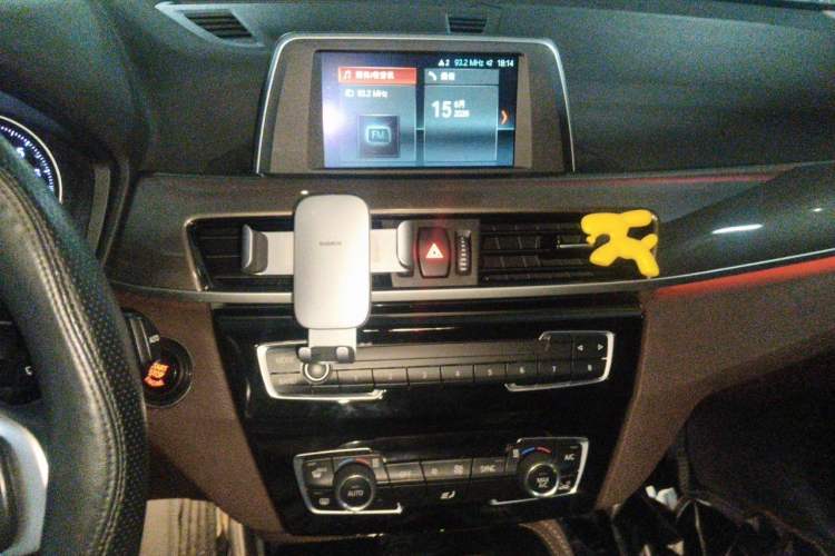 Used BMW X1 2018 sDrive18Li Luxury Model Audio And AC Panel
