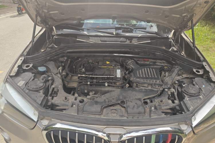 Used BMW X1 2018 sDrive18Li Fashion Model Engine Bay