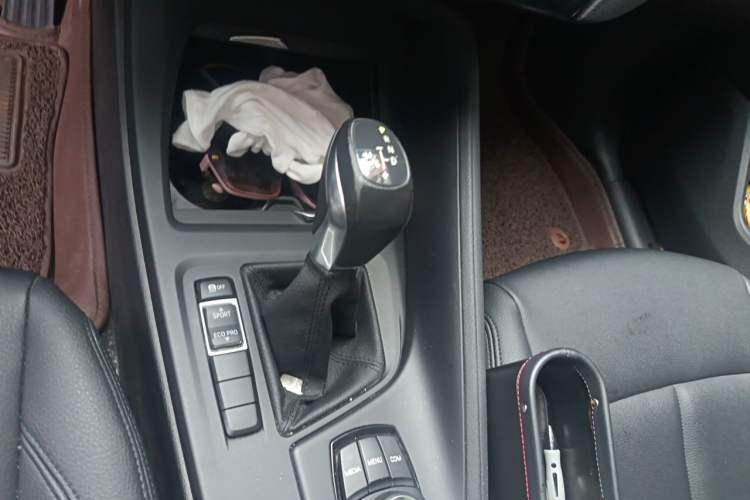 Used BMW X1 2018 sDrive20Li Leading Model Gear Lever