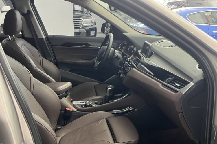 Used BMW X1 2018 sDrive18Li Luxury Model Interior 10