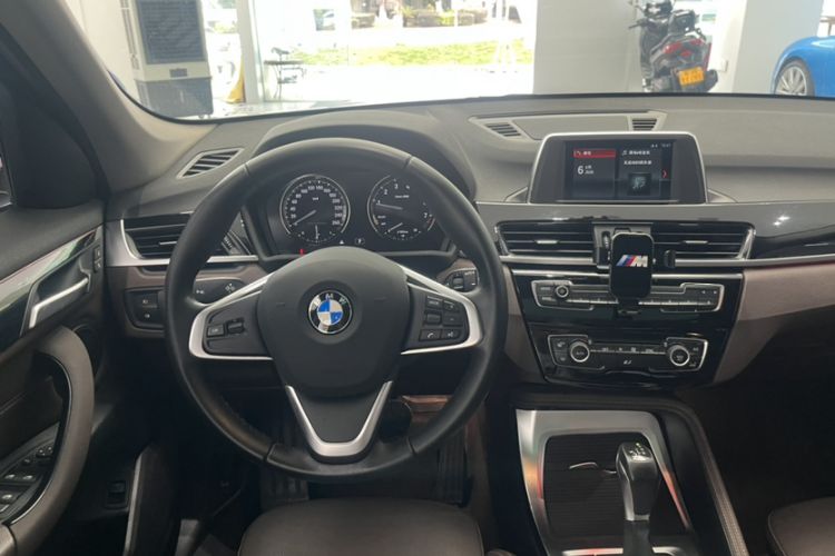 Used BMW X1 2018 sDrive18Li Luxury Model Interior 11