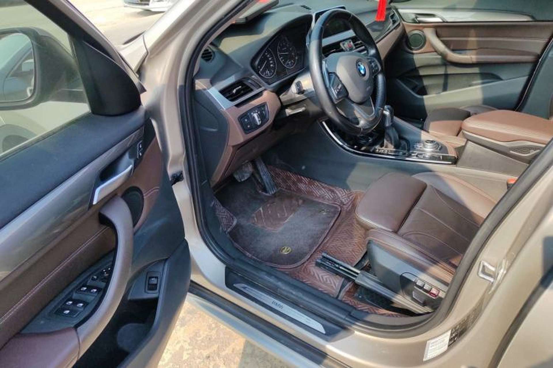 Used BMW X1 2018 xDrive20Li Luxury Edition Interior 3