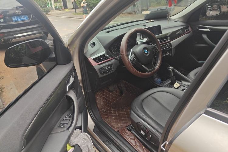 Used BMW X1 2018 sDrive18Li Fashion Model Interior 3