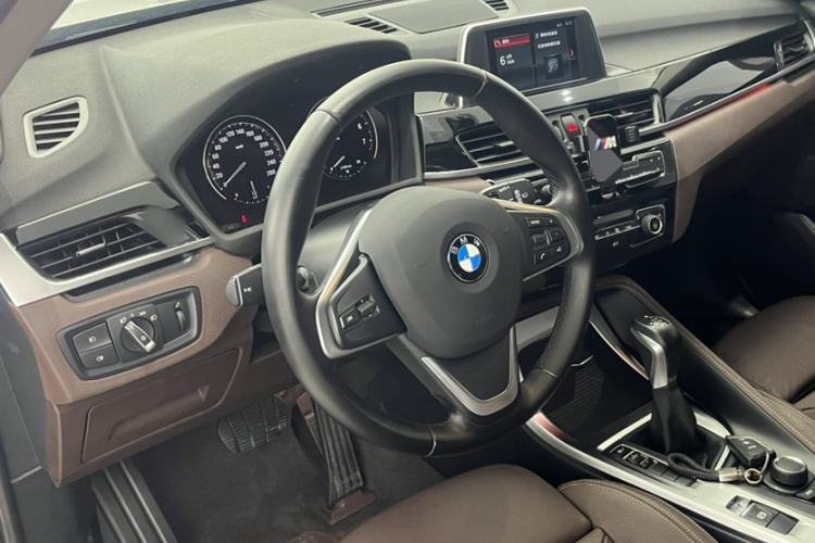 Used BMW X1 2018 sDrive18Li Luxury Model Interior 4