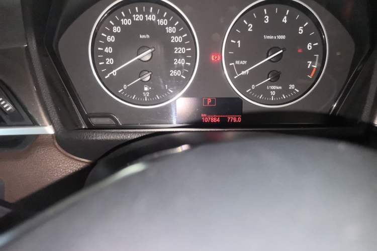 Used BMW X1 2018 sDrive18Li Luxury Model Odometer Close Up