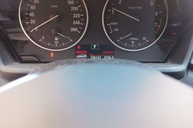 Used BMW X1 2018 sDrive20Li Leading Model Odometer Close Up