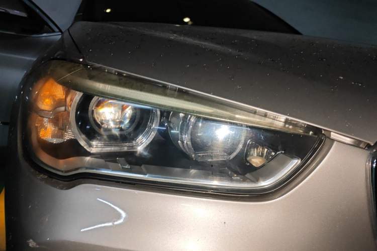 Used BMW X1 2018 xDrive20Li Luxury Model Right Front Headlight