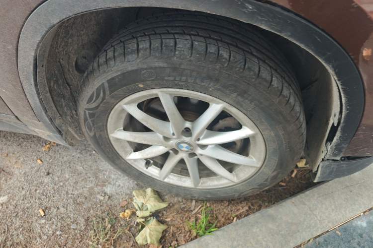 Used BMW X1 2018 sDrive18Li Fashion Model Right Front Wheel Hub