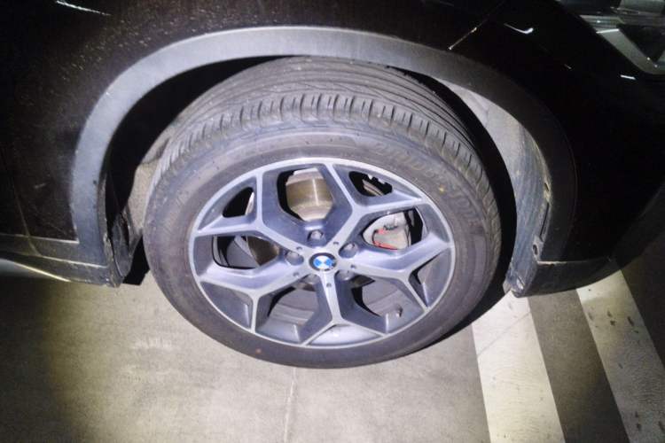 Used BMW X1 2018 sDrive18Li Luxury Model Right Front Wheel Hub