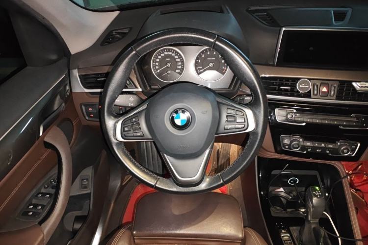 Used BMW X1 2018 xDrive20Li Luxury Model Steering Wheel