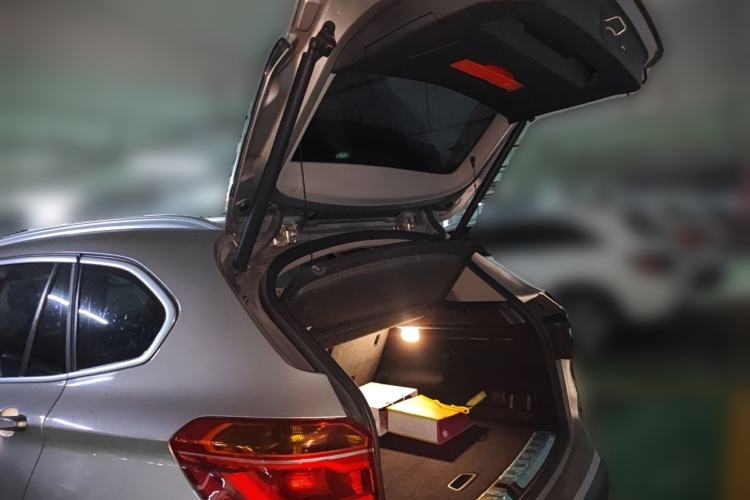 Used BMW X1 2018 xDrive20Li Luxury Model Trunk