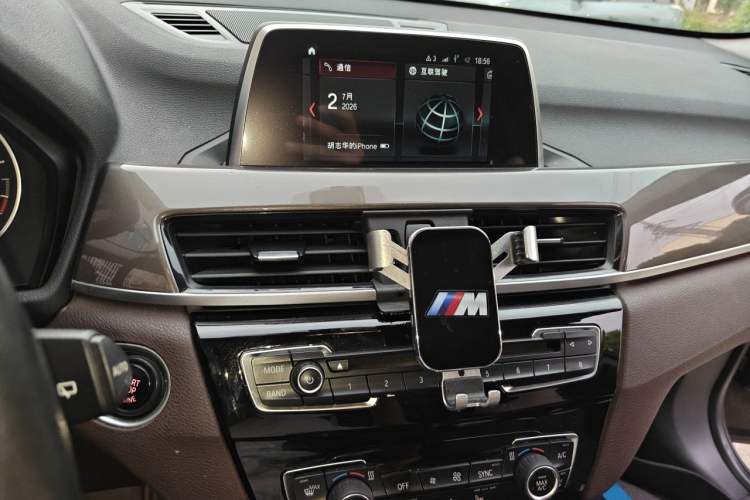 Used BMW X1 2018 xDrive20Li Luxury Edition Audio And AC Panel