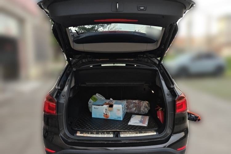 Used BMW X1 2018 xDrive20Li Luxury Edition Trunk